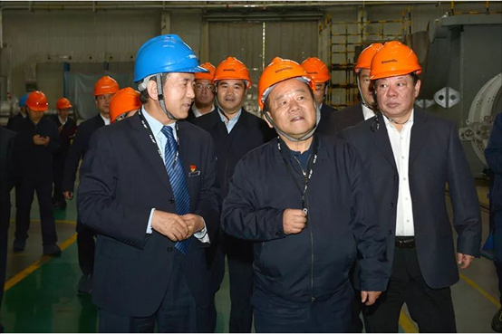 国家发改委党组成员、副主任，，，国家统计局局长宁吉喆深入尊龙凯时调研